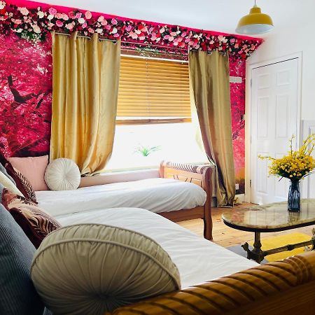 Beachfront Party House For Stags & Hens Hove Extérieur photo