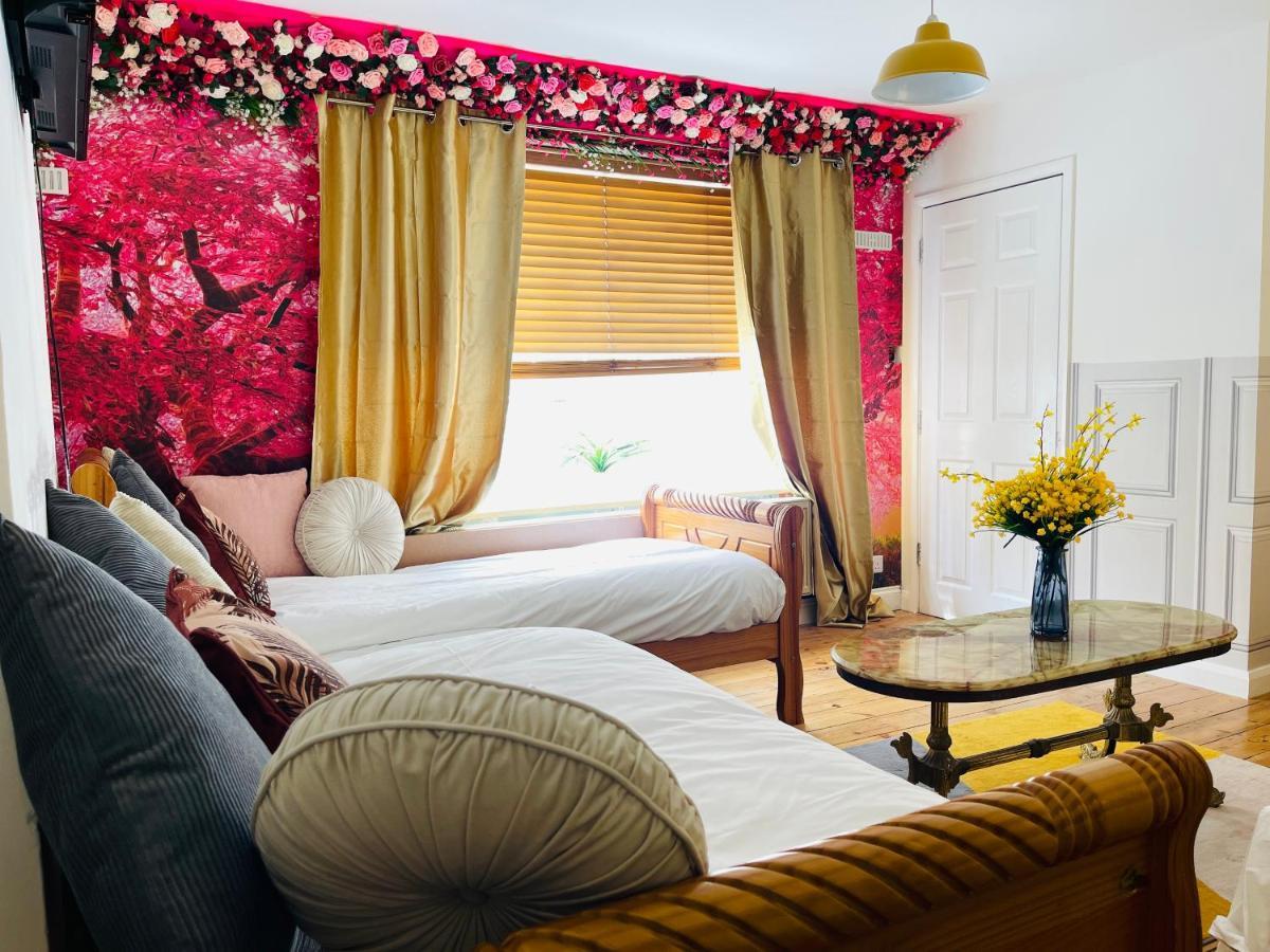 Beachfront Party House For Stags & Hens Hove Extérieur photo