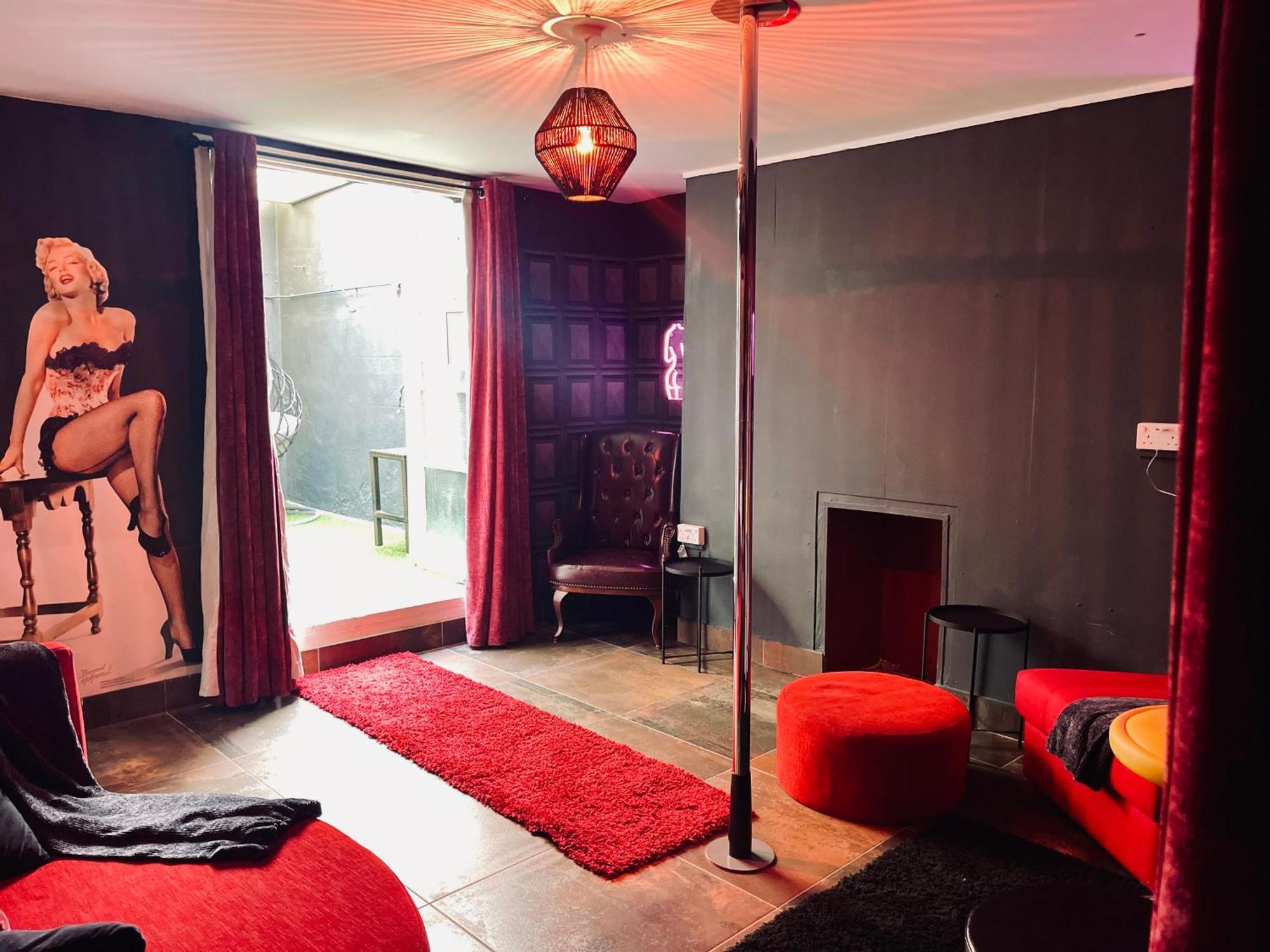 Beachfront Party House For Stags & Hens Hove Extérieur photo