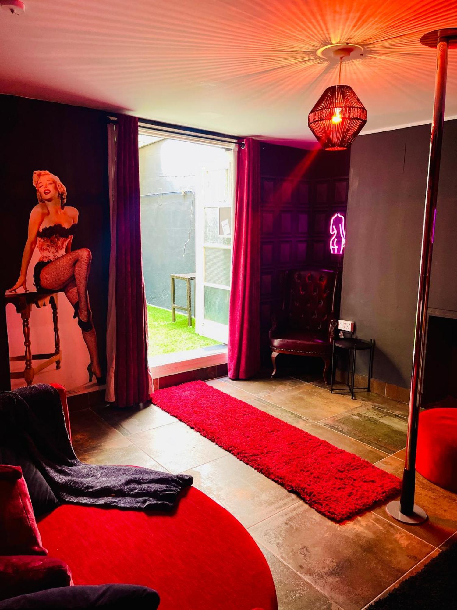 Beachfront Party House For Stags & Hens Hove Extérieur photo